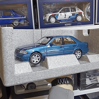 Norev Mercedes C200