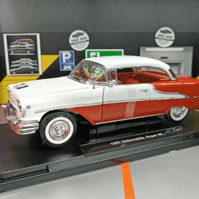 Welly Oldsmobile Super 88 1956
