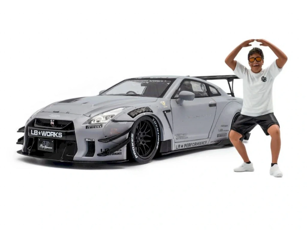SOLIDO Nissan GTR (R35) LBWK Type 2.0 Wataru Kato-San Figure