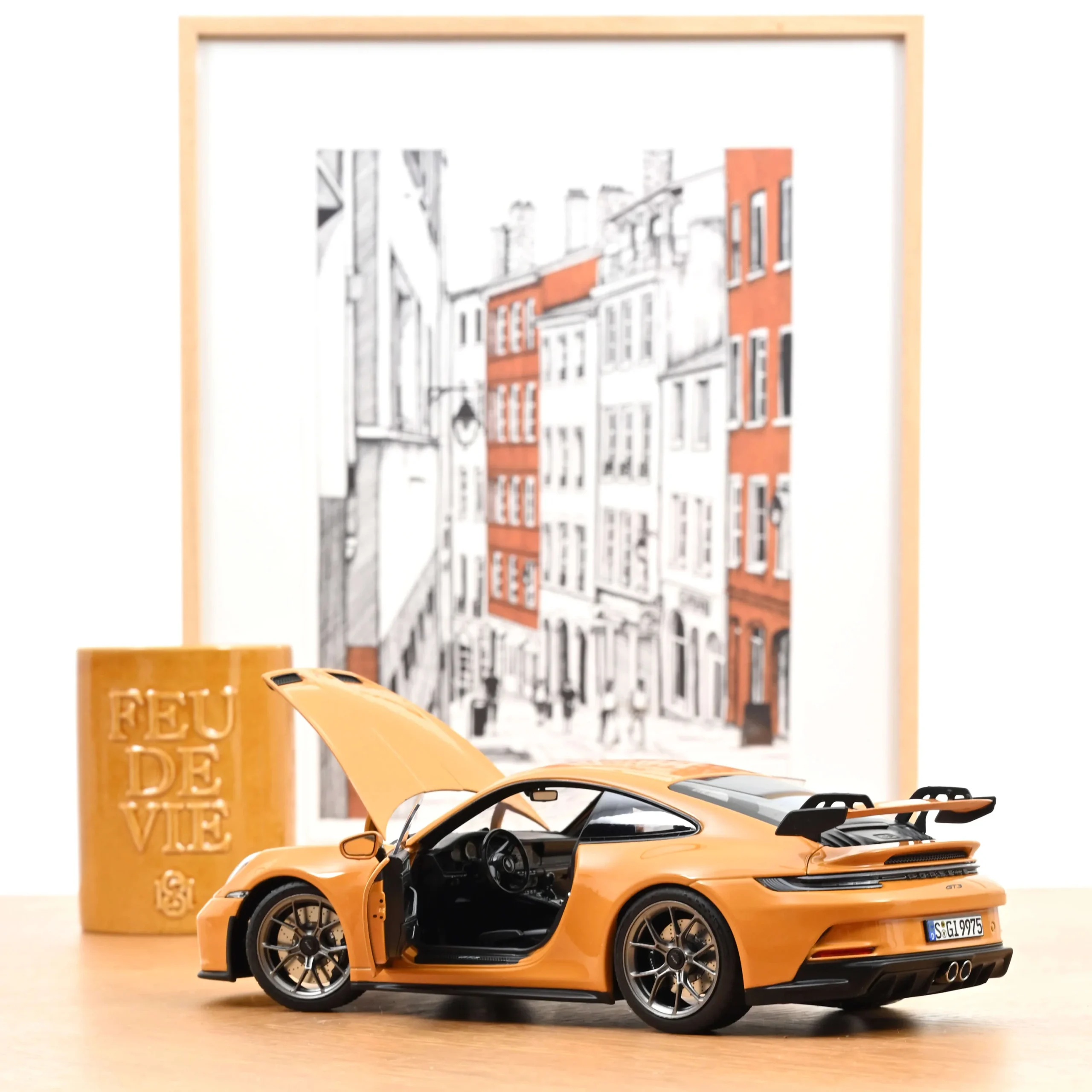 NOREV Porsche 911 GT3 2021 Bahama Yellow 1:18 - Görsel 5