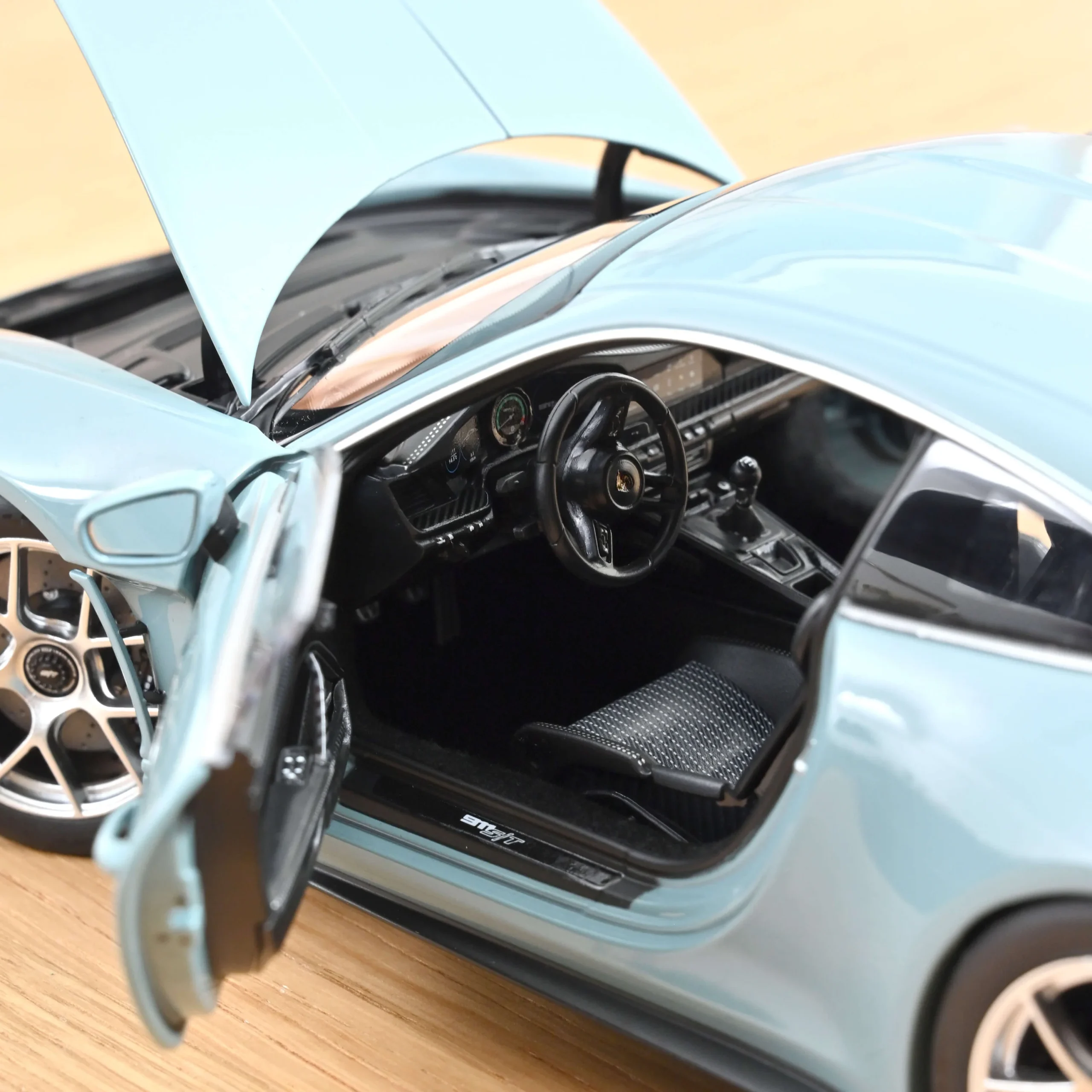 NOREV Porsche 911 S/T 2023 Bleu Meissen 1/18 - Görsel 4
