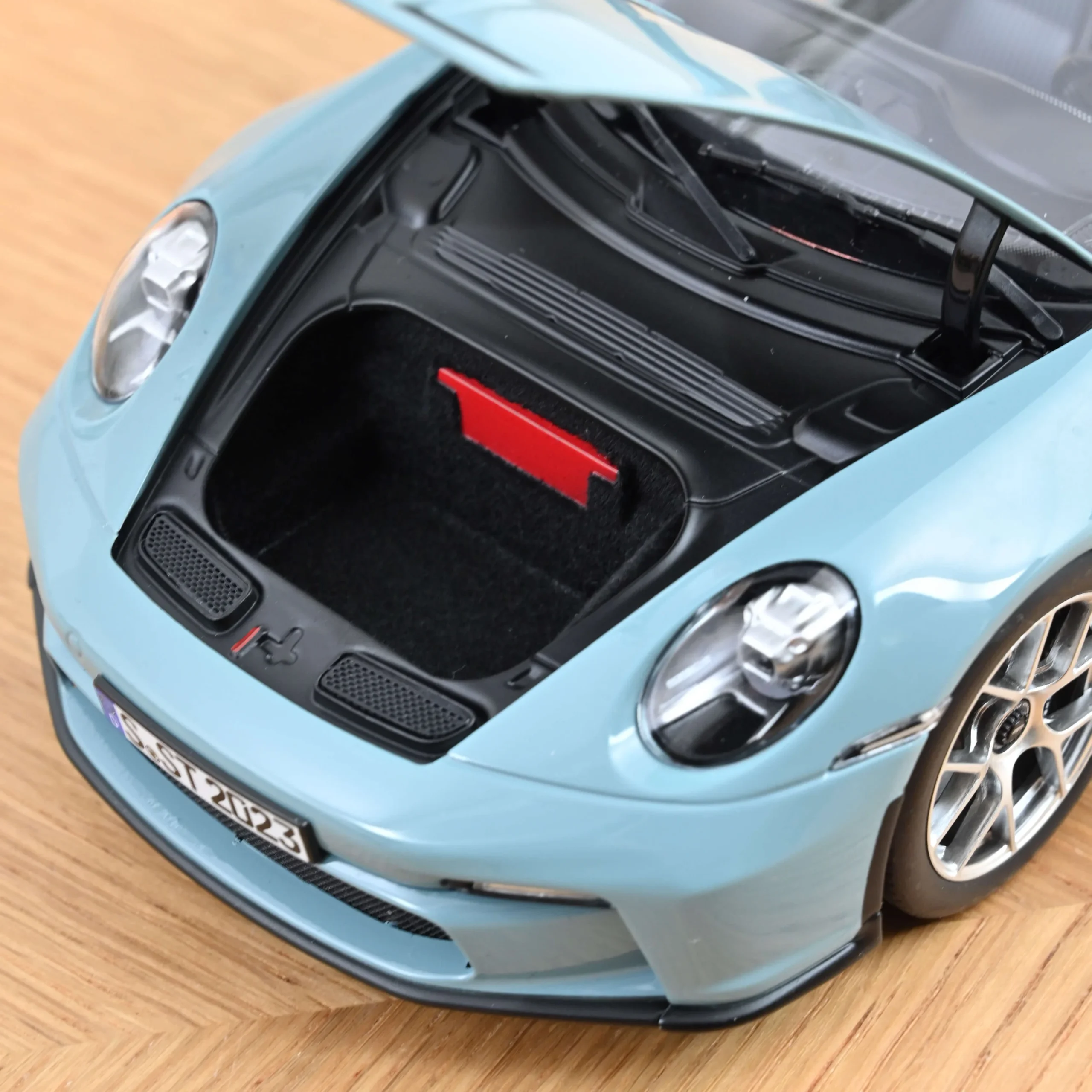 NOREV Porsche 911 S/T 2023 Bleu Meissen 1/18 - Görsel 2