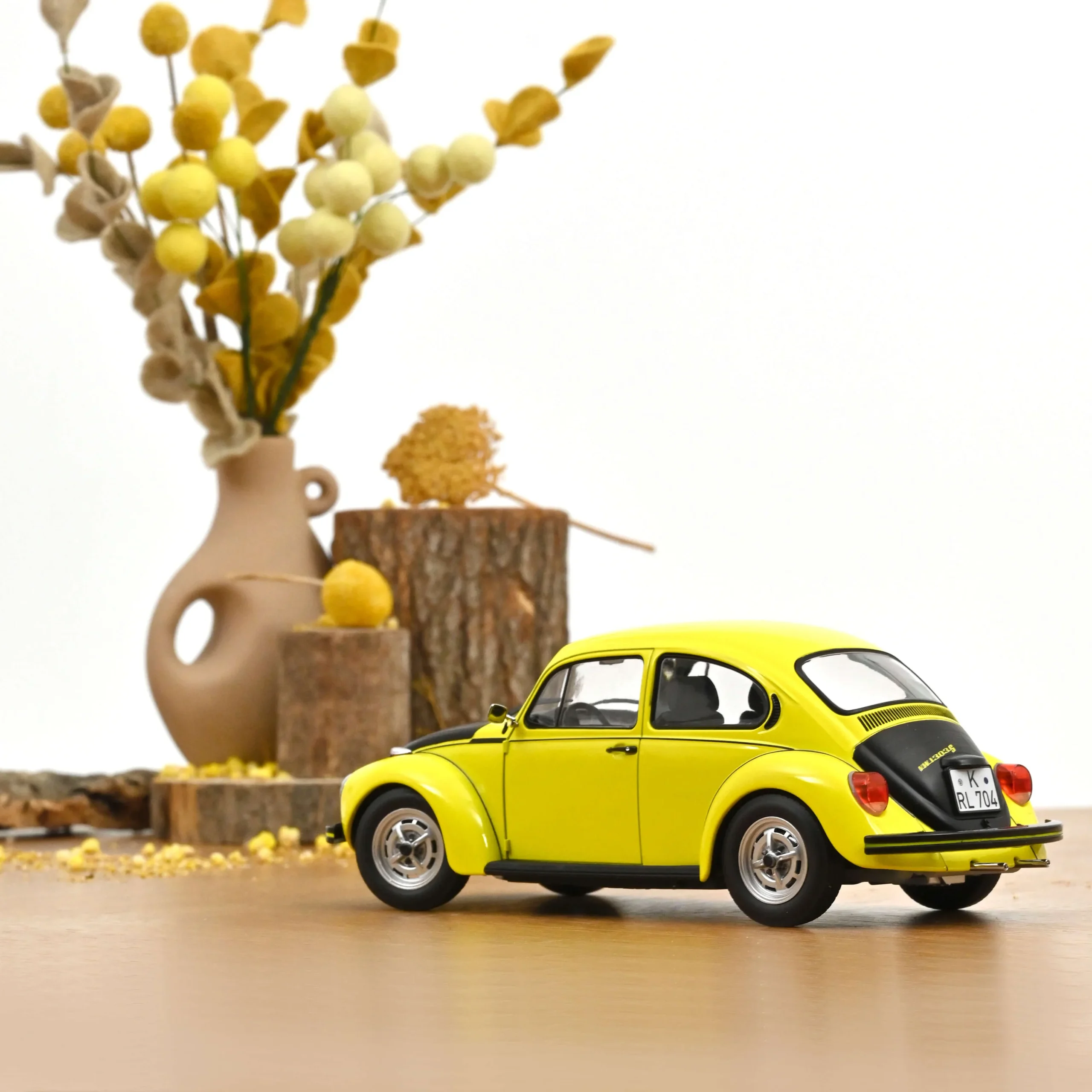 NOREV VOLKSWAGEN beetle 1303 1973 Yellow/Black - Görsel 2