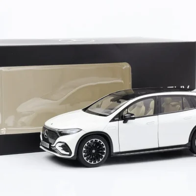 NZG LİSANLI 1/18 ÖLÇEK MERCEDES EQS SUV