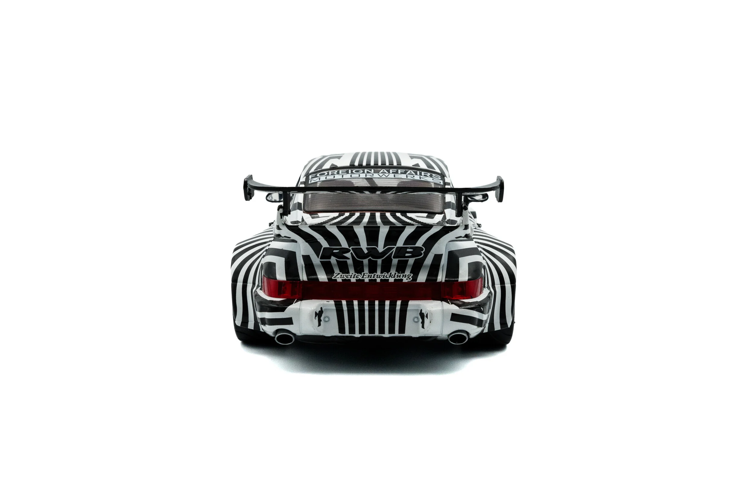 SOLİDO PORSCHE RWB THE ZEBRA 2022 - Görsel 6