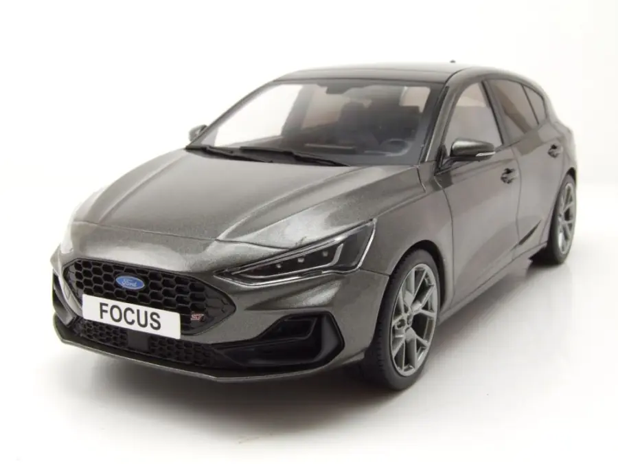 MCG 1/18 Ford Focus St, Gri 2022