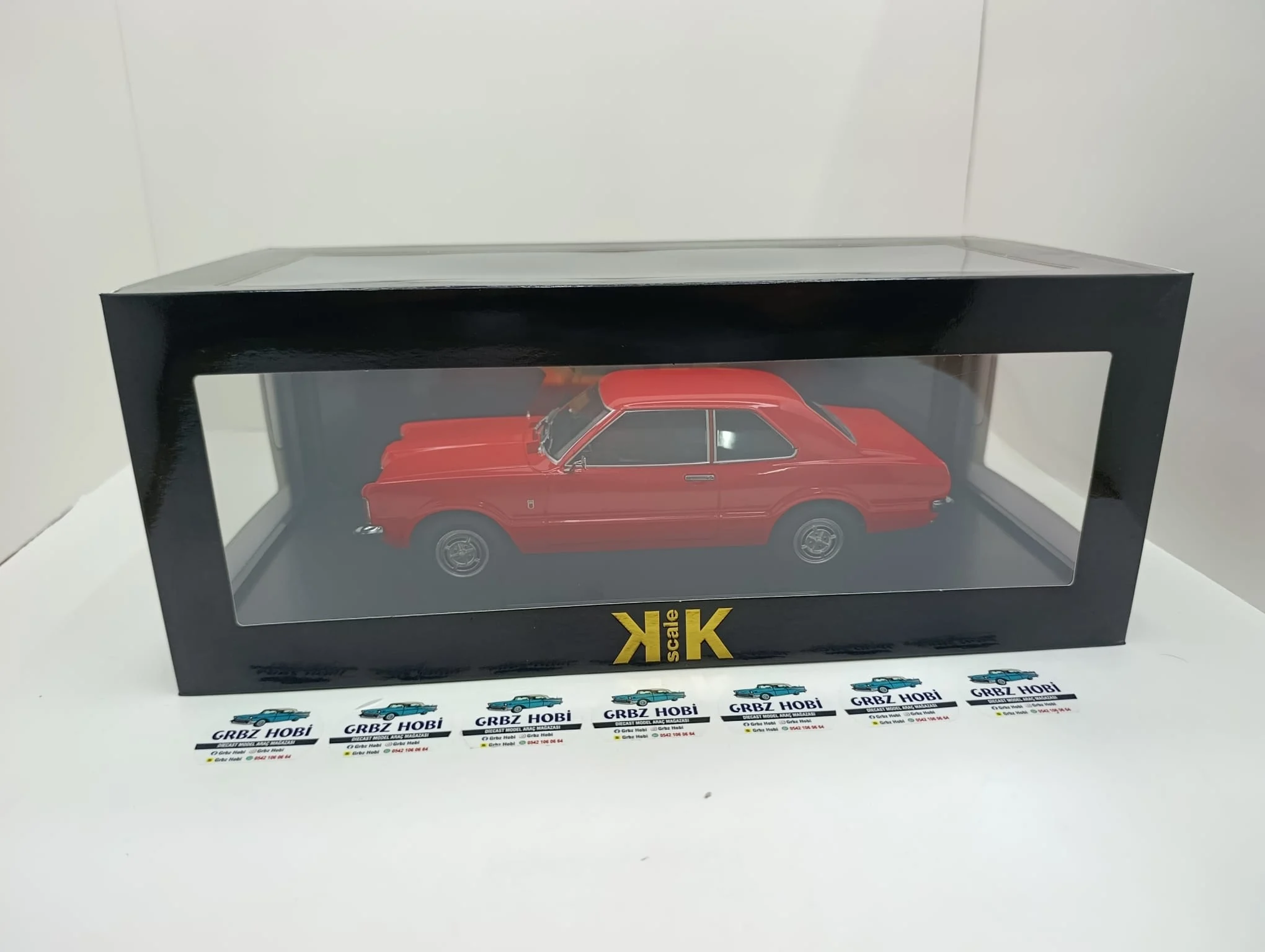 KK SCALE 1/18 FORD TAUNUS GT LİMOUSİNE 1971 - Görsel 6